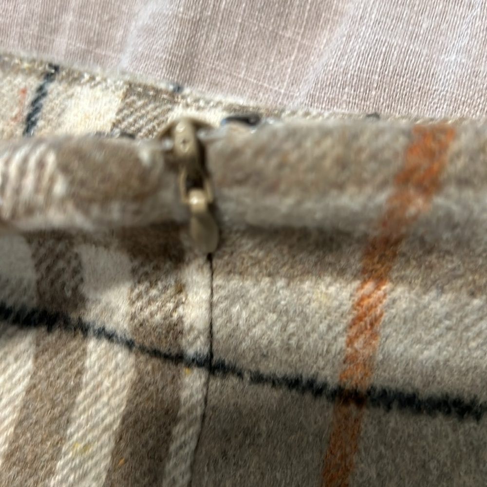 Plaid skirt - Picture 3 of 5